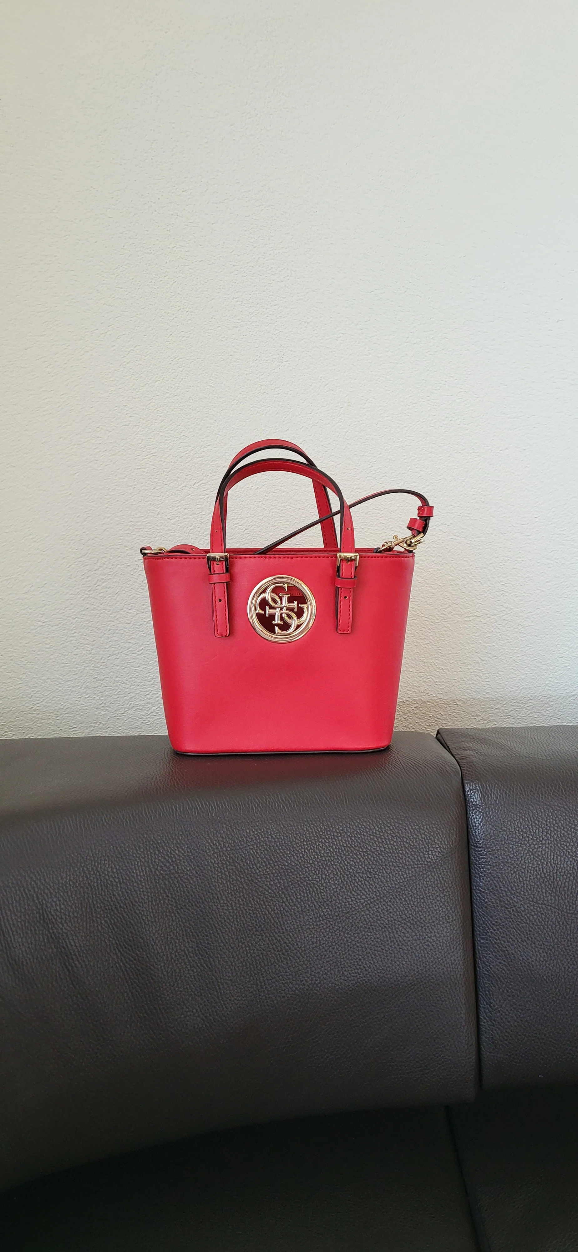 Rote Guess Tasche | LOOP-Marktplatz