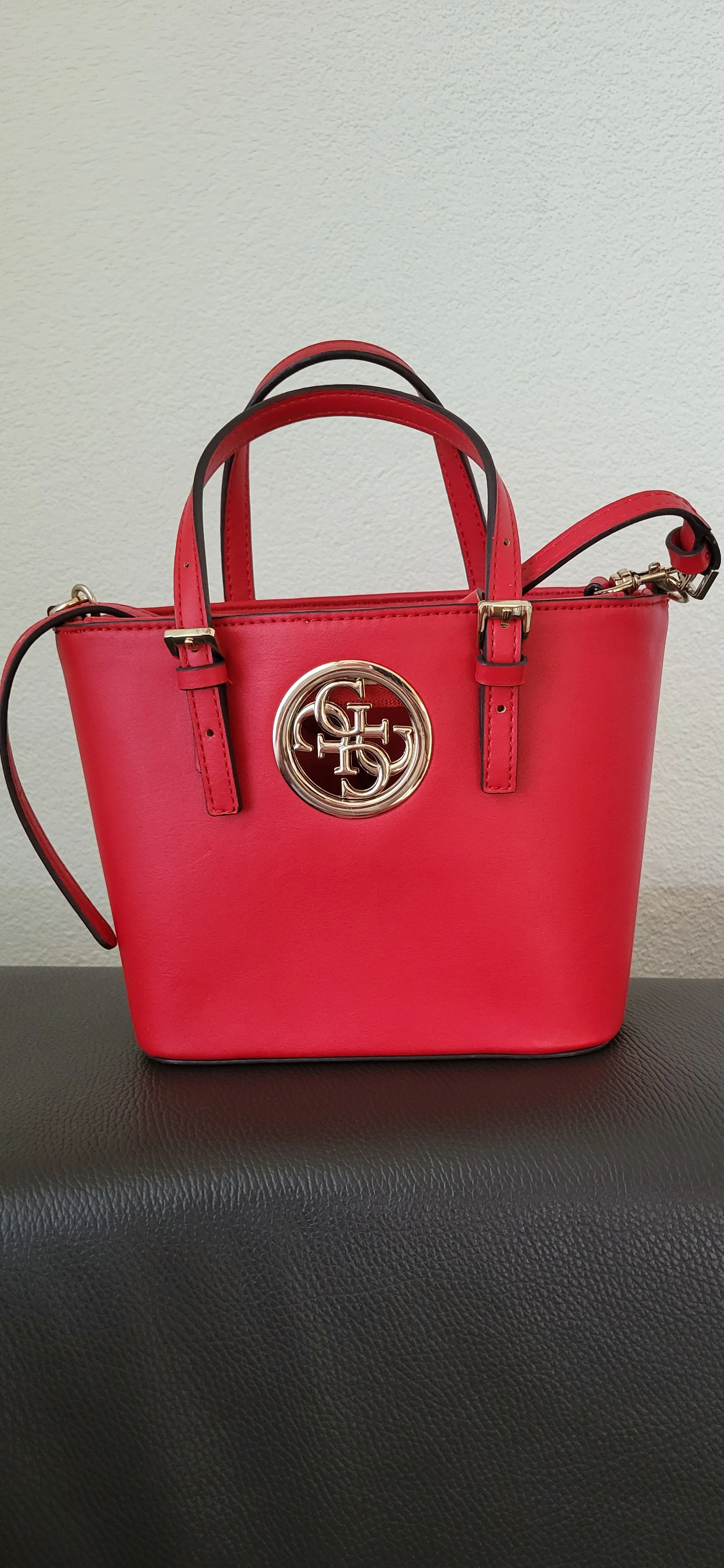 Rote Guess Tasche | LOOP-Marktplatz