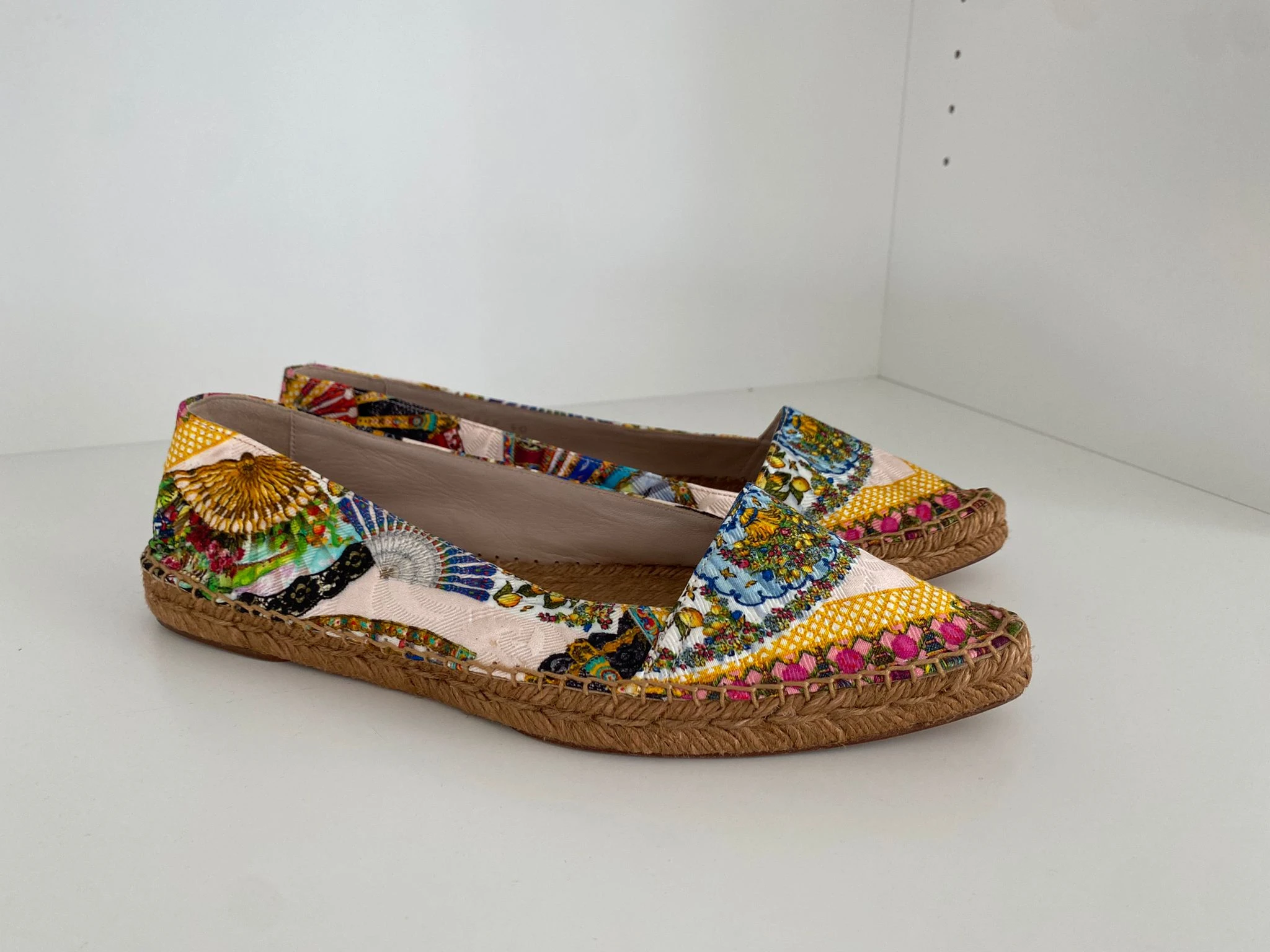 Neue Dolce & Gabbana Espadrilles | LOOP-Marktplatz