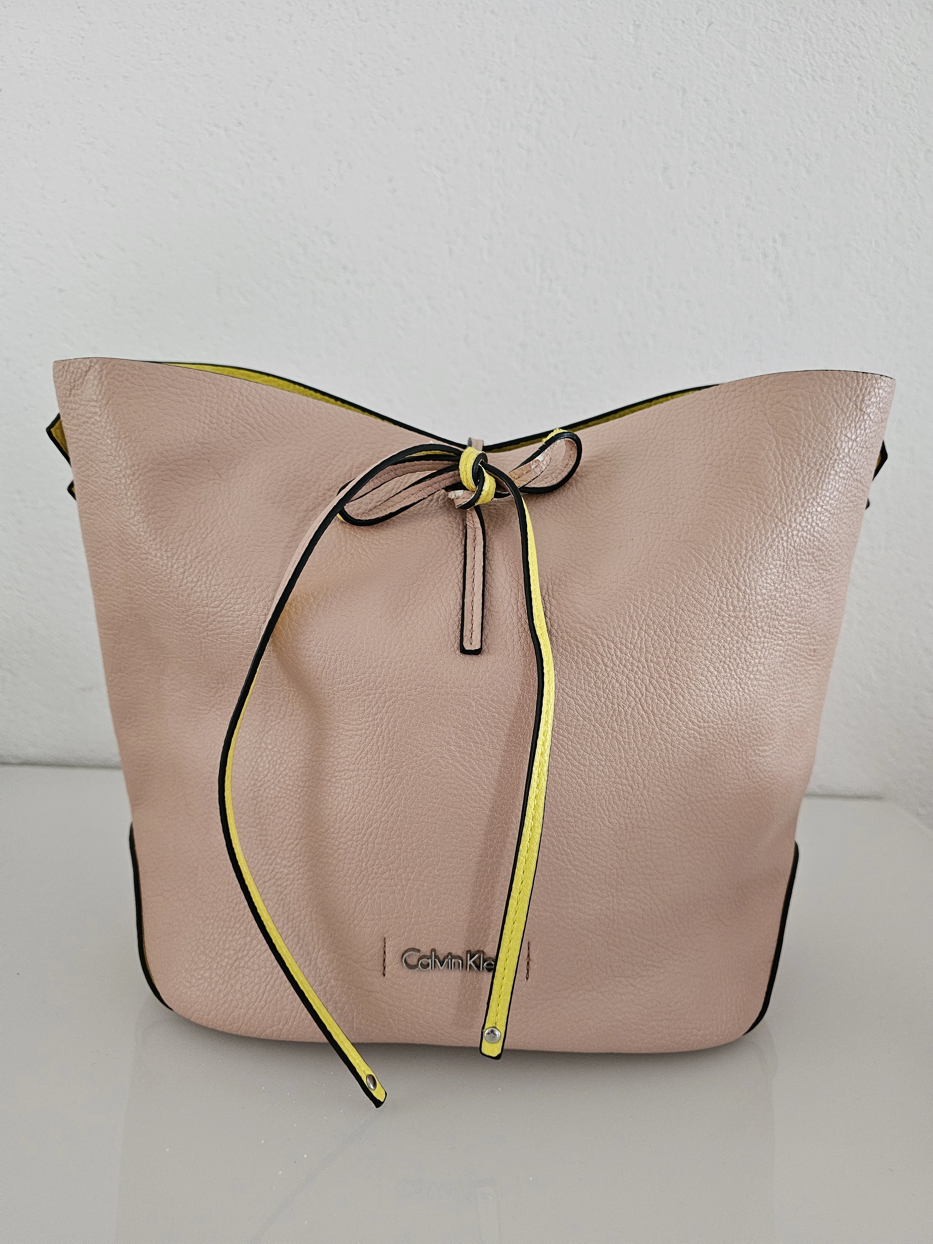 Calvin Klein Tasche | LOOP-Marktplatz