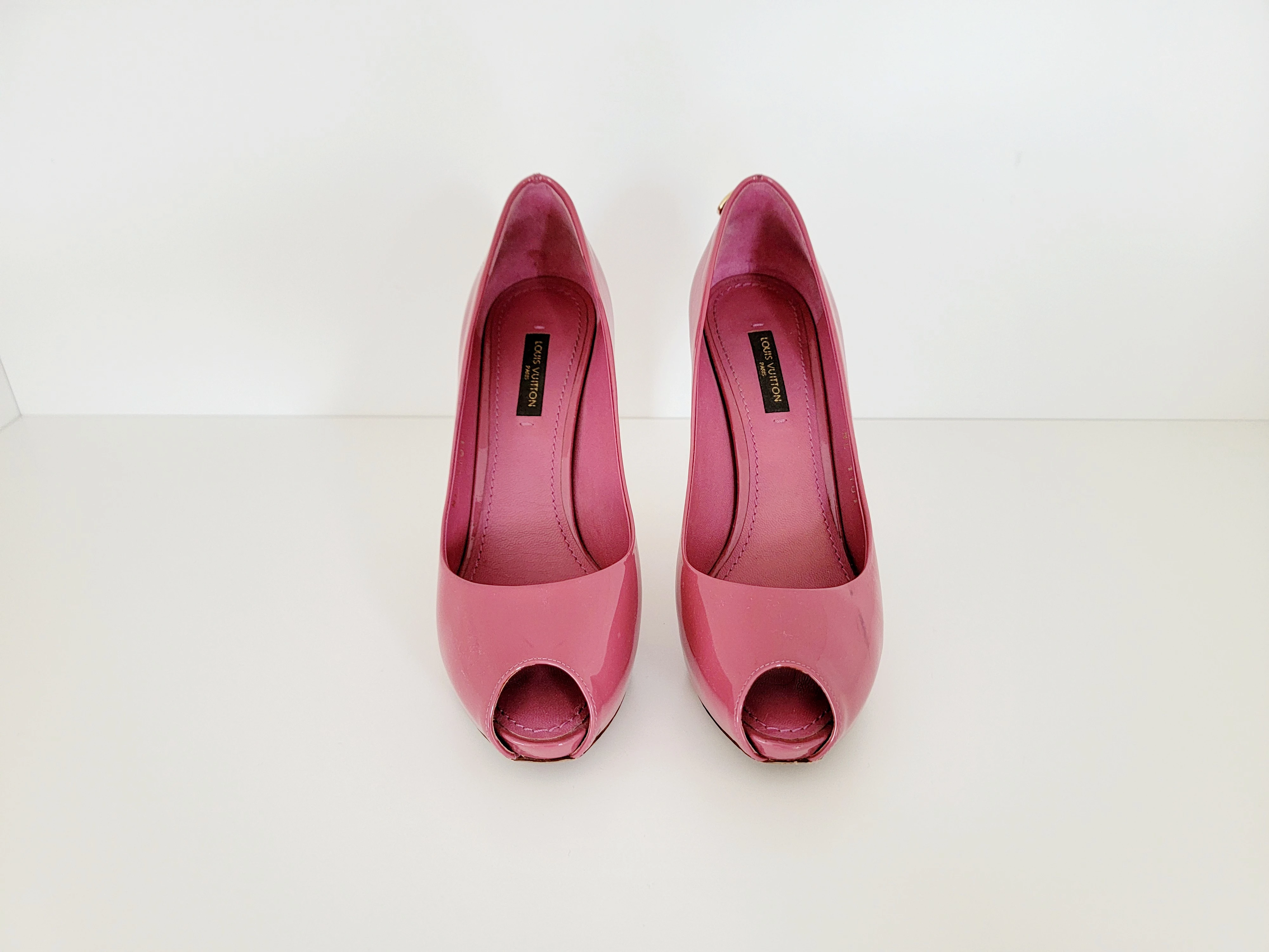 Lack Peeptoes von Louis Vuitton | LOOP Marketplace