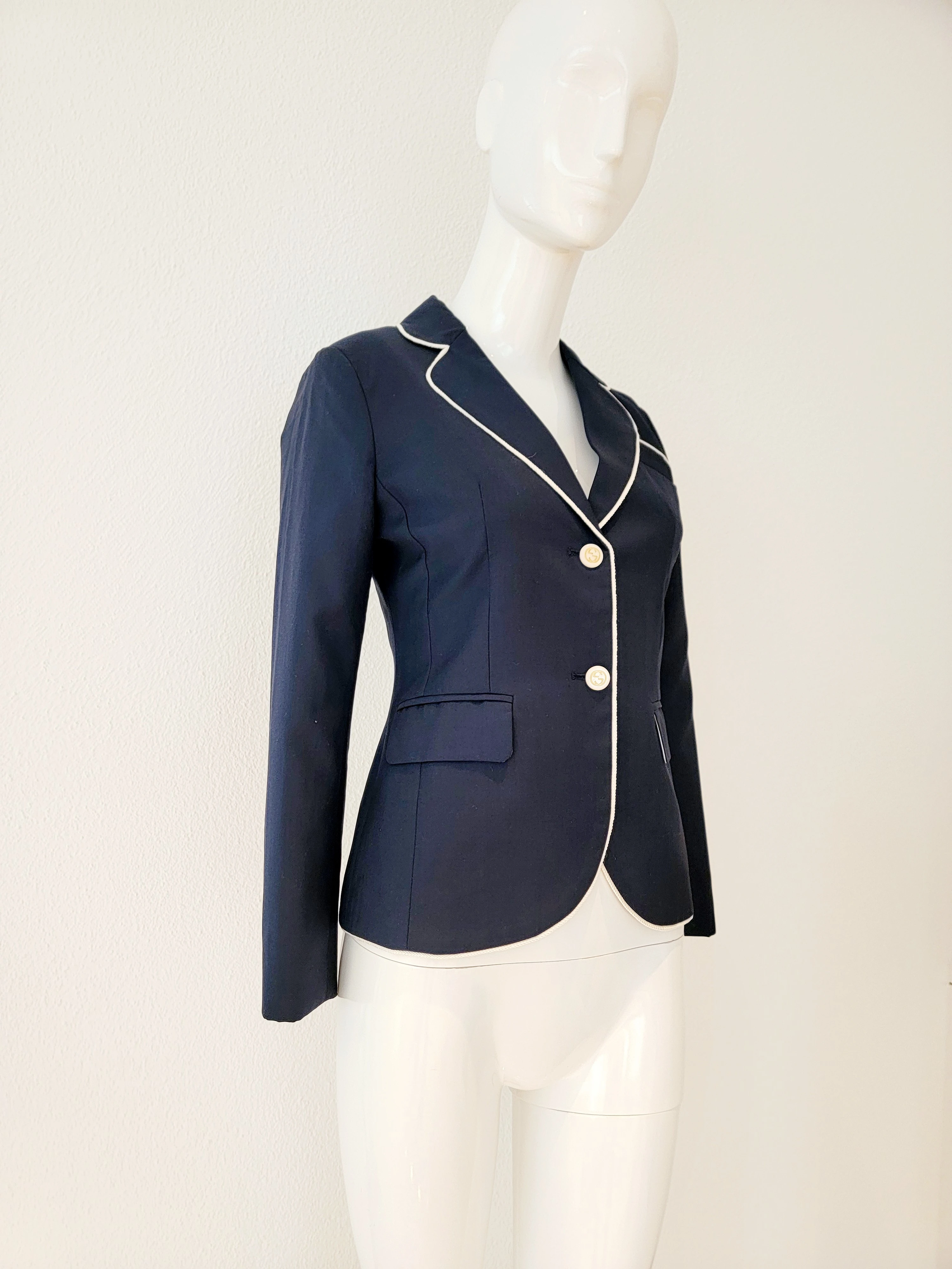 Taillierter Gucci Blazer im Marine-Stil | LOOP Marketplace