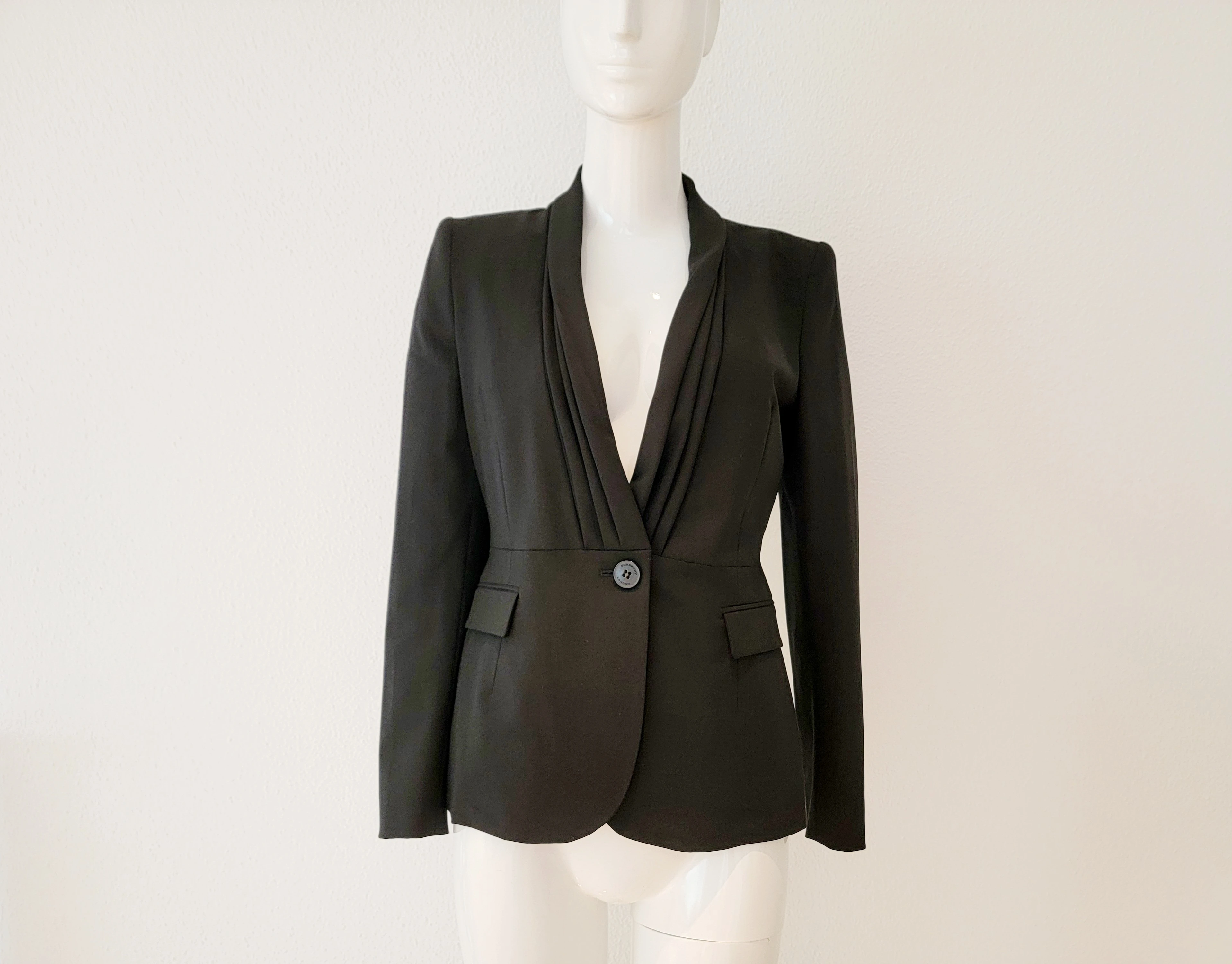 Schwarzer Blazer von Burberry | LOOP Marketplace