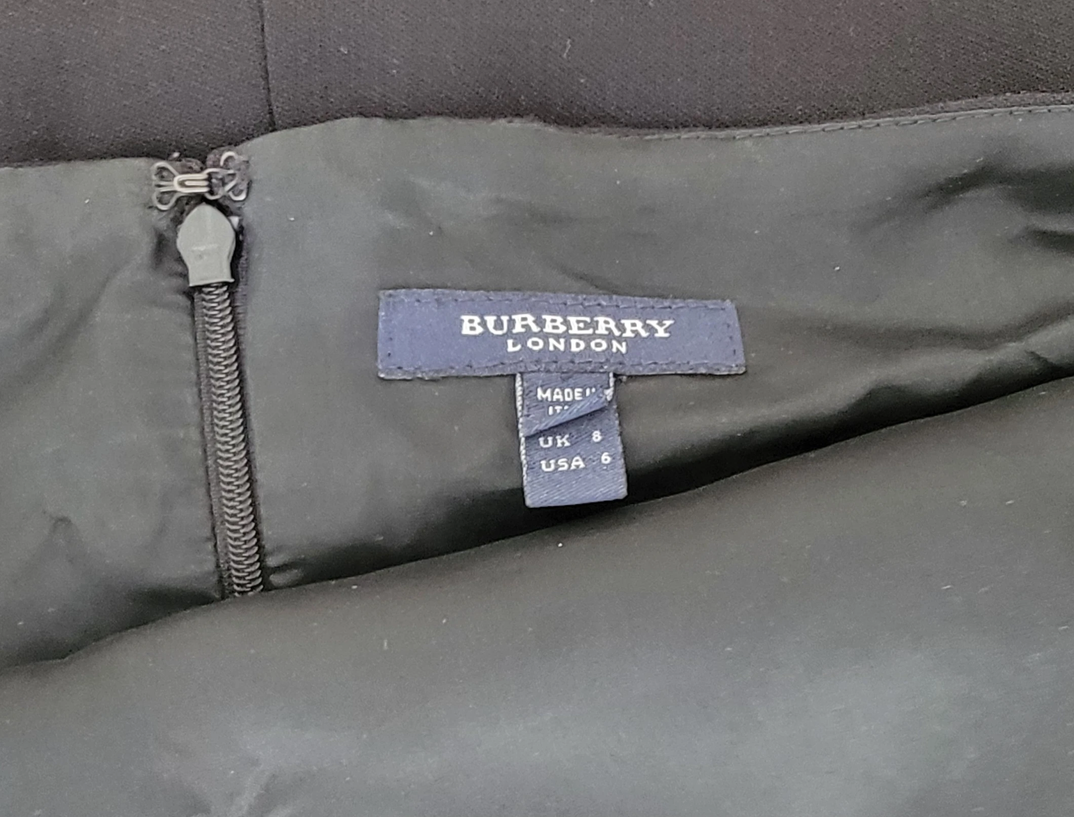 Burberry Neckholder Cocktail Kleid | LOOP-Marktplatz