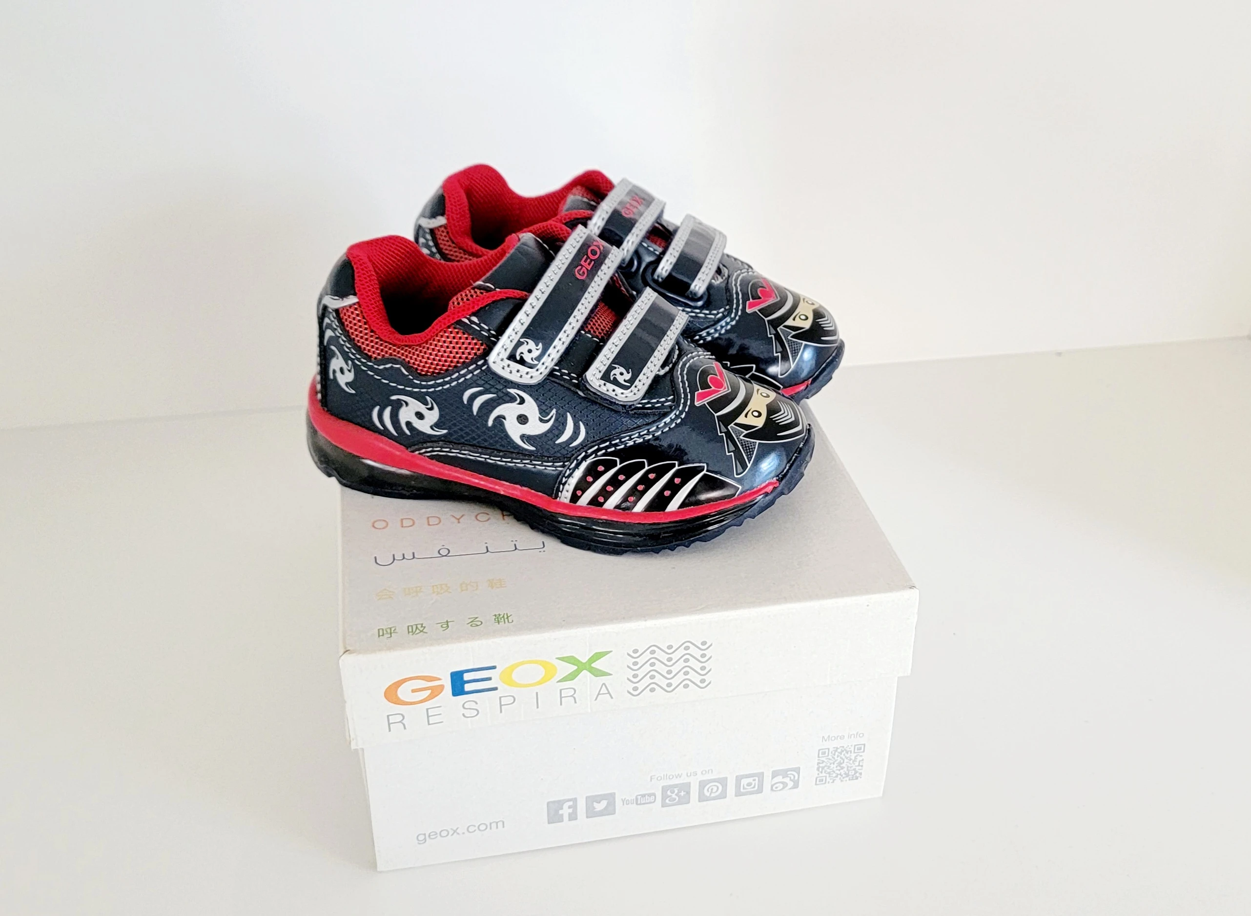 Geox Ninja Klettschuhe mit LED | LOOP-Marktplatz