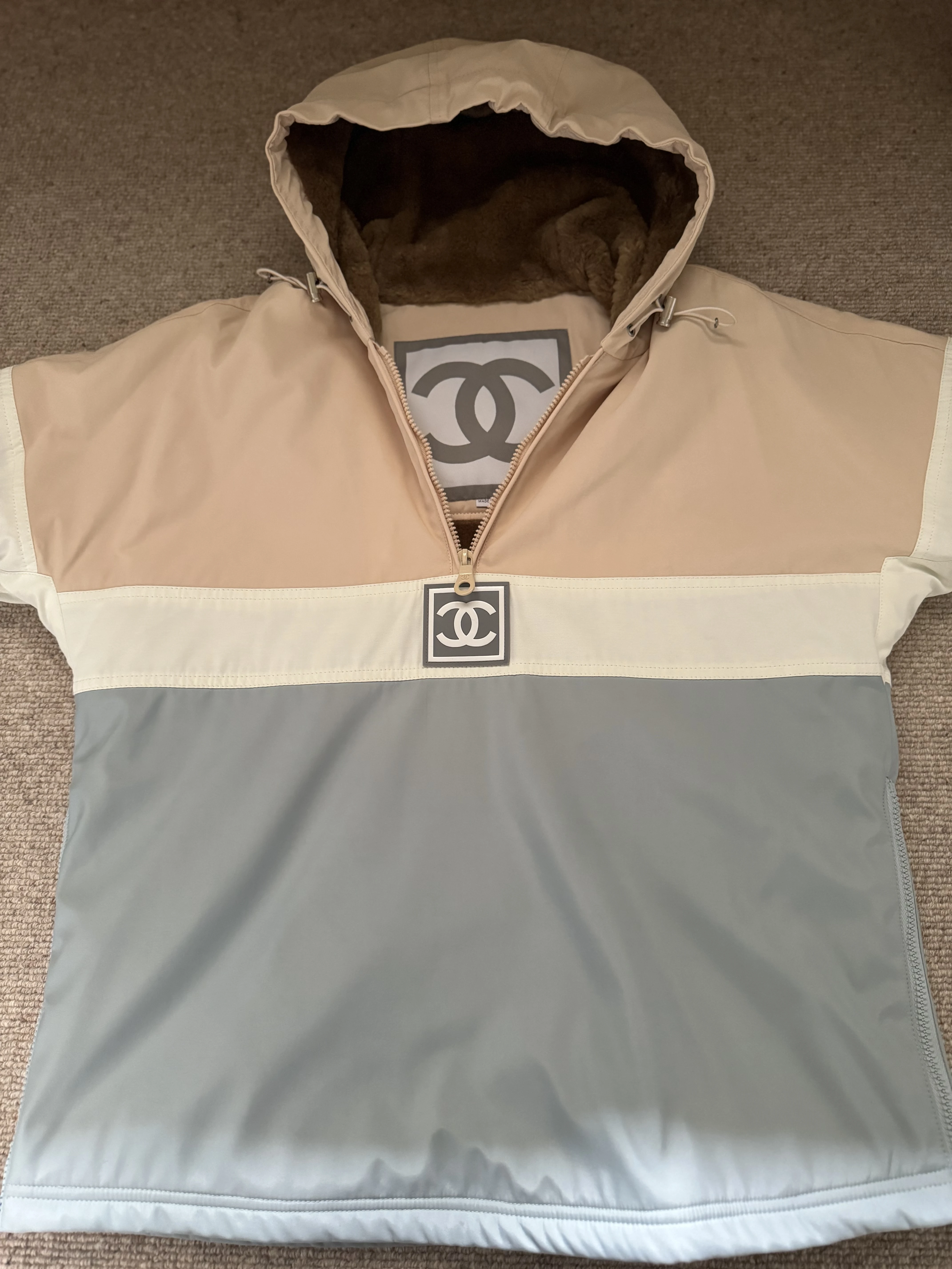 Vintage CHANEL Skijacke Hoodie | LOOP-Marktplatz