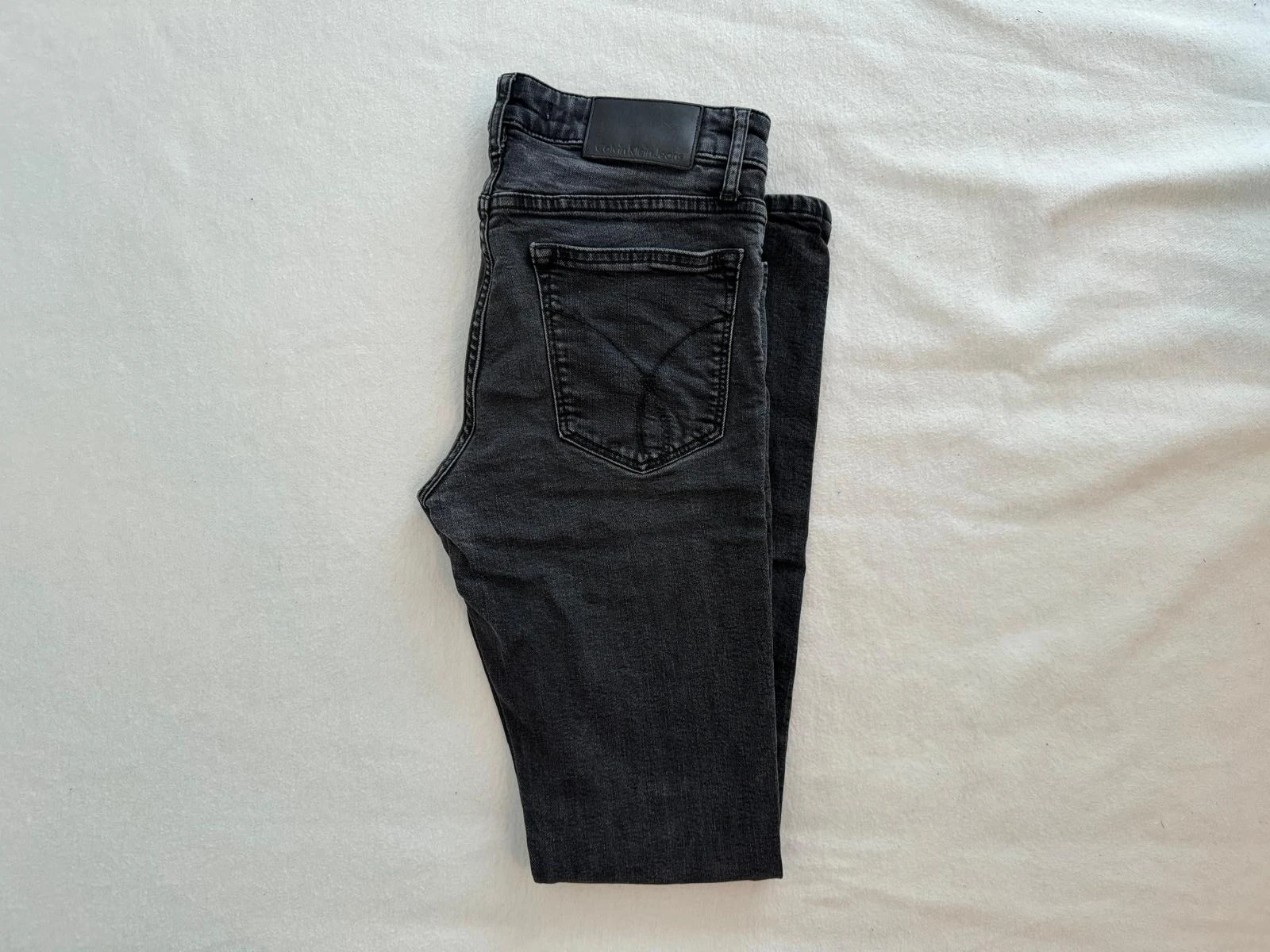 Calvin Klein Midrise Slimfit Jeans | LOOP Marketplace