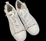 Sneaker Weiss mit Perlenverzierung