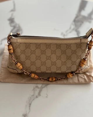 Wunderschöne Gucci Tasche/ Pochette | LOOP-Marktplatz