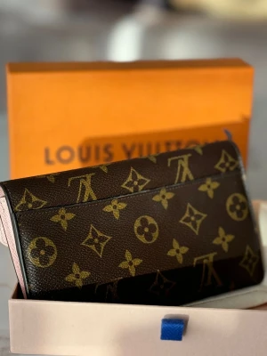 Louis Vuitton Jeanne Portemonnaie | LOOP-Marktplatz