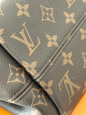 Louis Vuitton Graceful Tasche | LOOP Marketplace