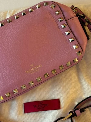 Camera Bag von Valentino | LOOP Marketplace