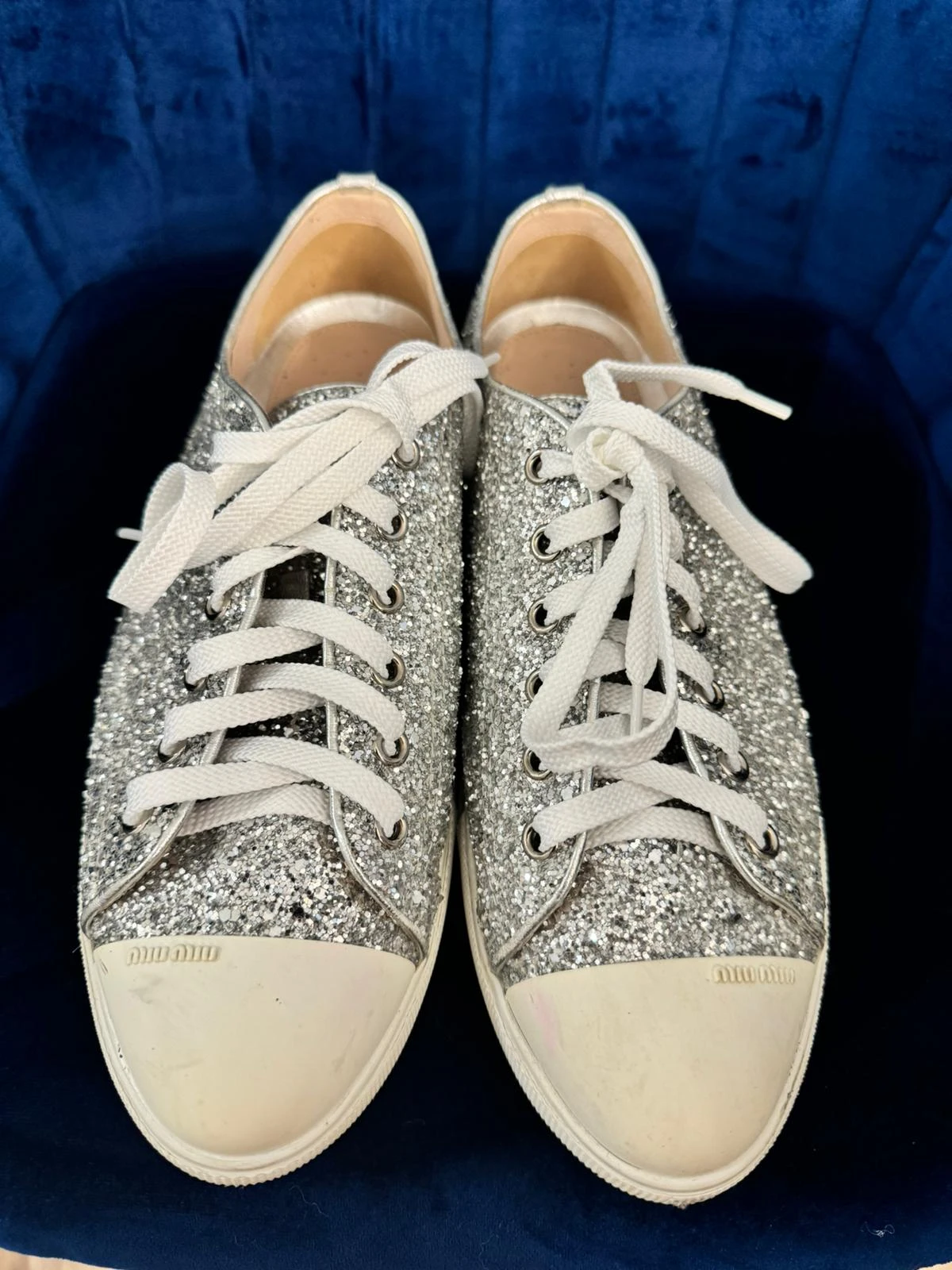 Miu Miu Sneakers mit Glitzer | LOOP-Marktplatz