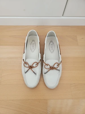 Klassische Tod's Loafers | LOOP Marketplace