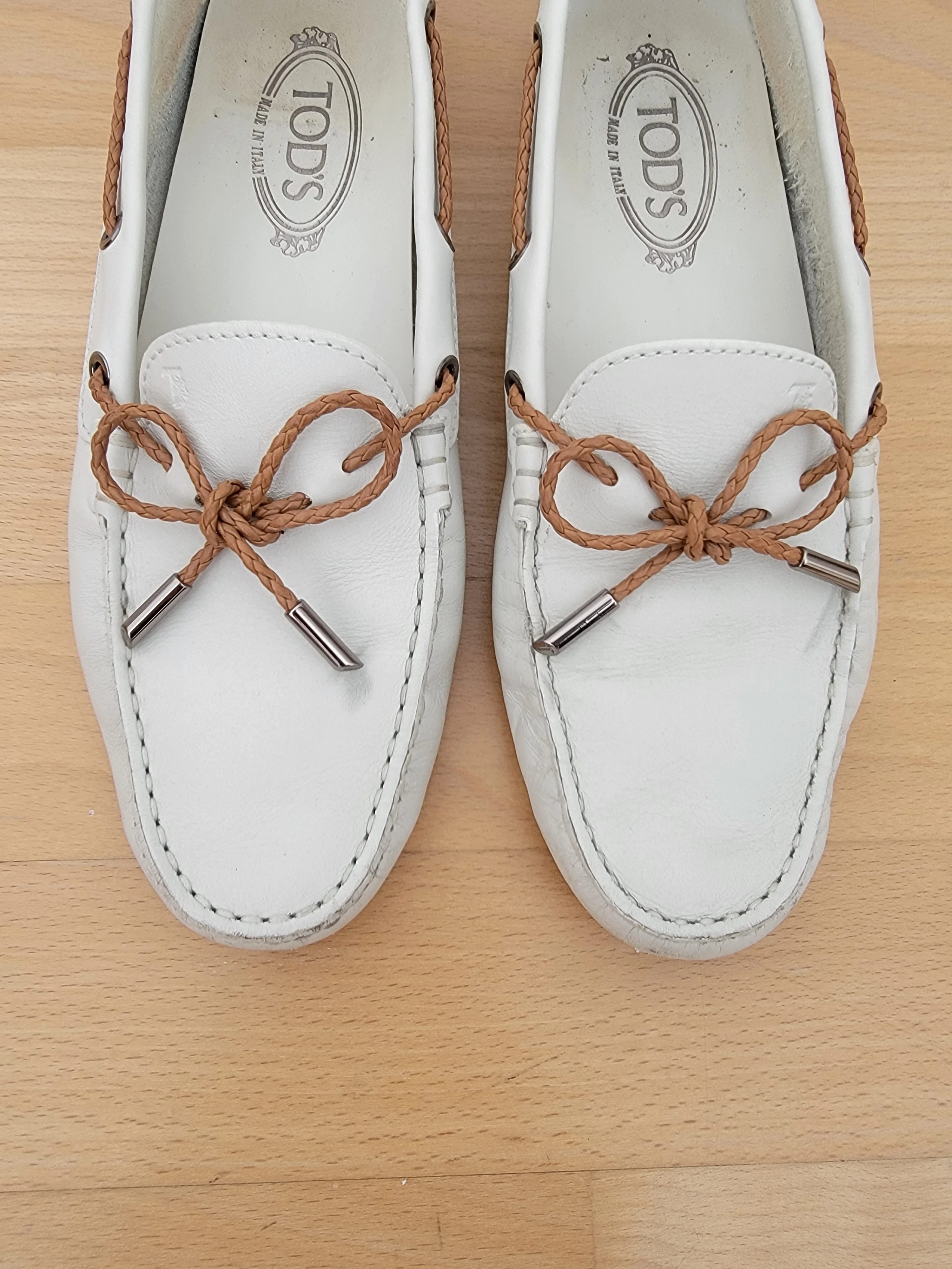 Klassische Tod's Loafers | LOOP-Marktplatz