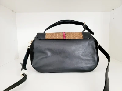 Neue Hugo Boss Tasche mit Exotenleder | LOOP Marketplace