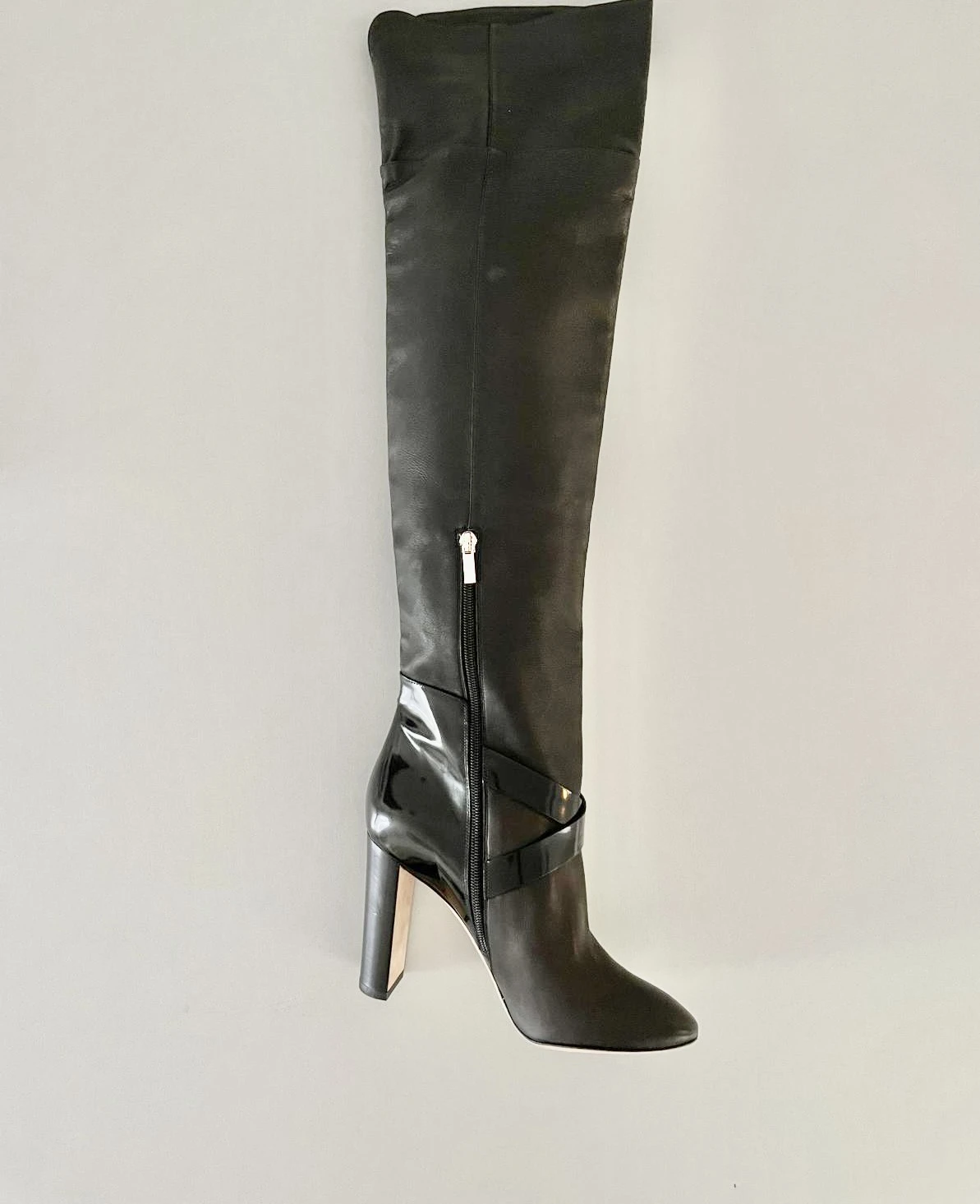 Neue Jimmy Choo Overknees | LOOP-Marktplatz