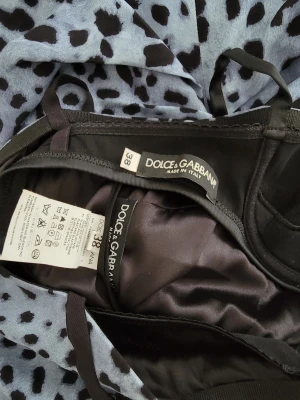 Dolce & Gabbana Leopardenmuster-Kleid | LOOP-Marktplatz