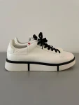 V Design Sneakers