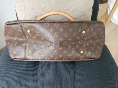 Louis Vuitton Artsy | LOOP-Marktplatz