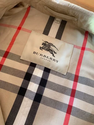 Burberry Trenchcoat / Mantel wie NEU | LOOP Marketplace