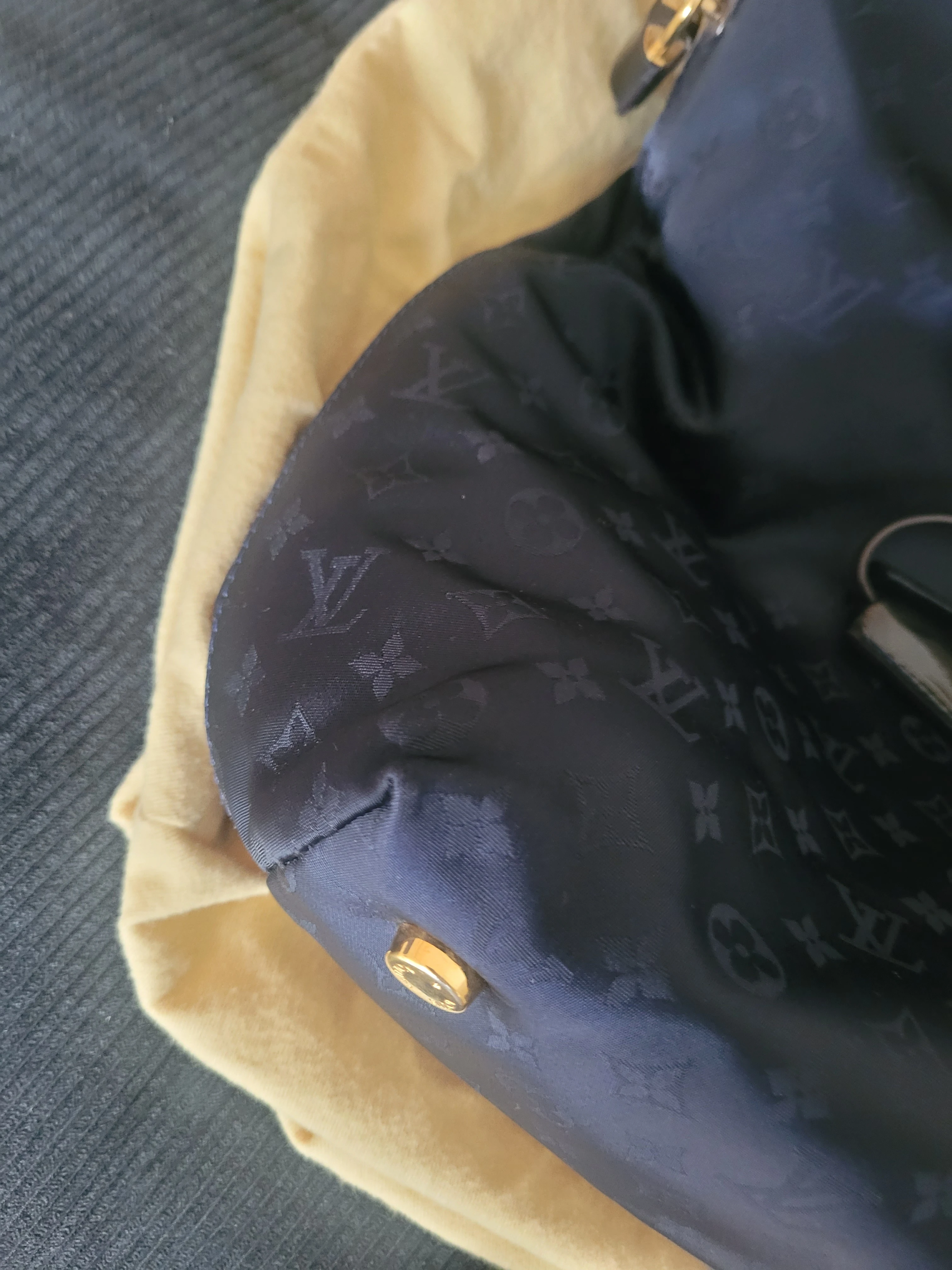 Louis Vuitton bag Lockit | LOOP Marketplace