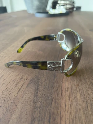 GUCCI Sonnenbrille | LOOP-Marktplatz