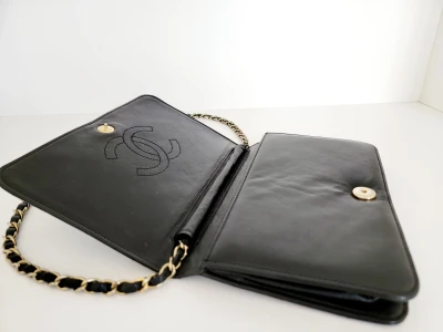 Chanel Vintage Medium Full Flap | LOOP Marketplace