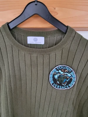 Versace Pulli für Boys | LOOP-Marktplatz