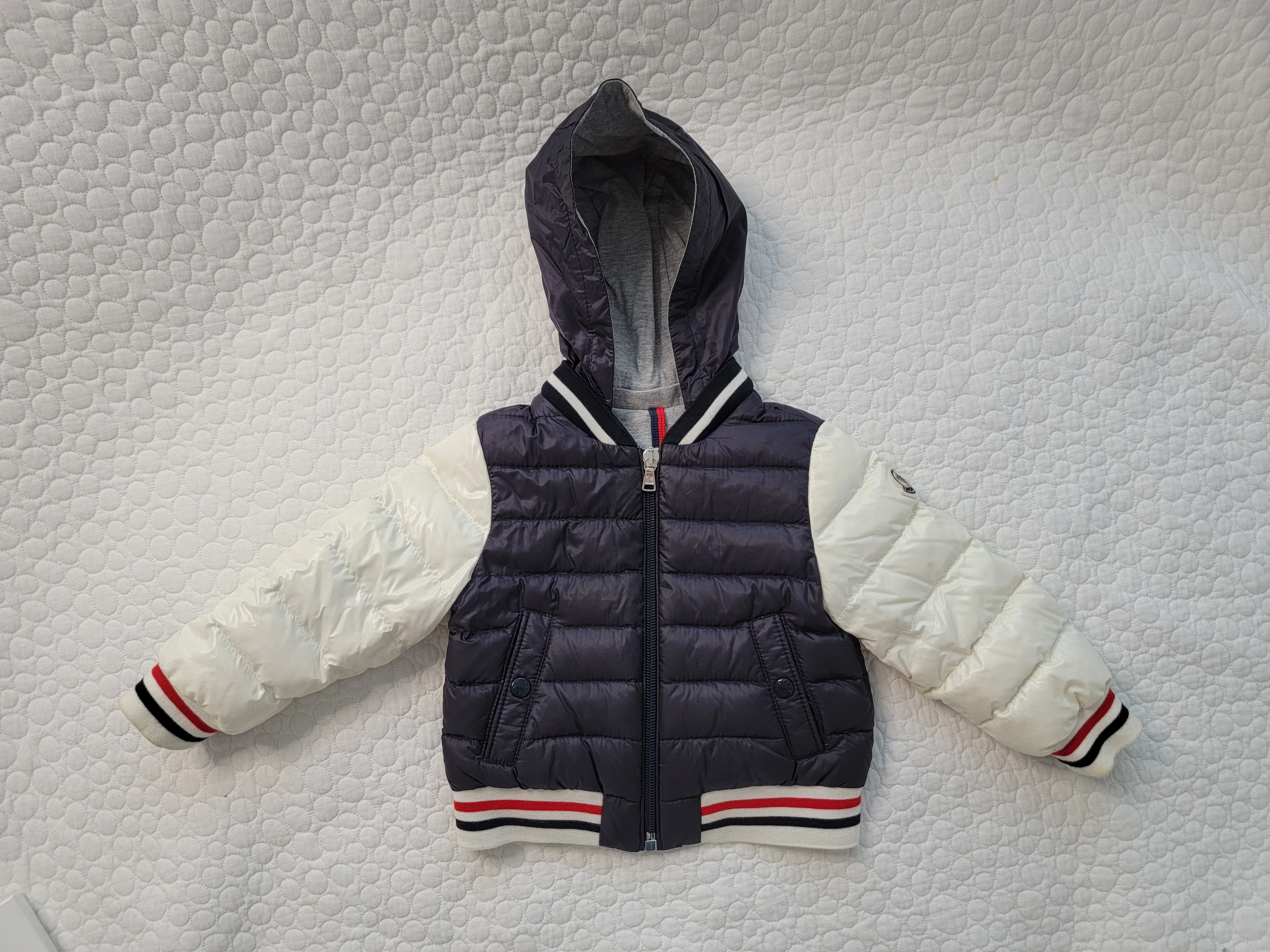 Moncler Jacket für Baby Boys | LOOP-Marktplatz