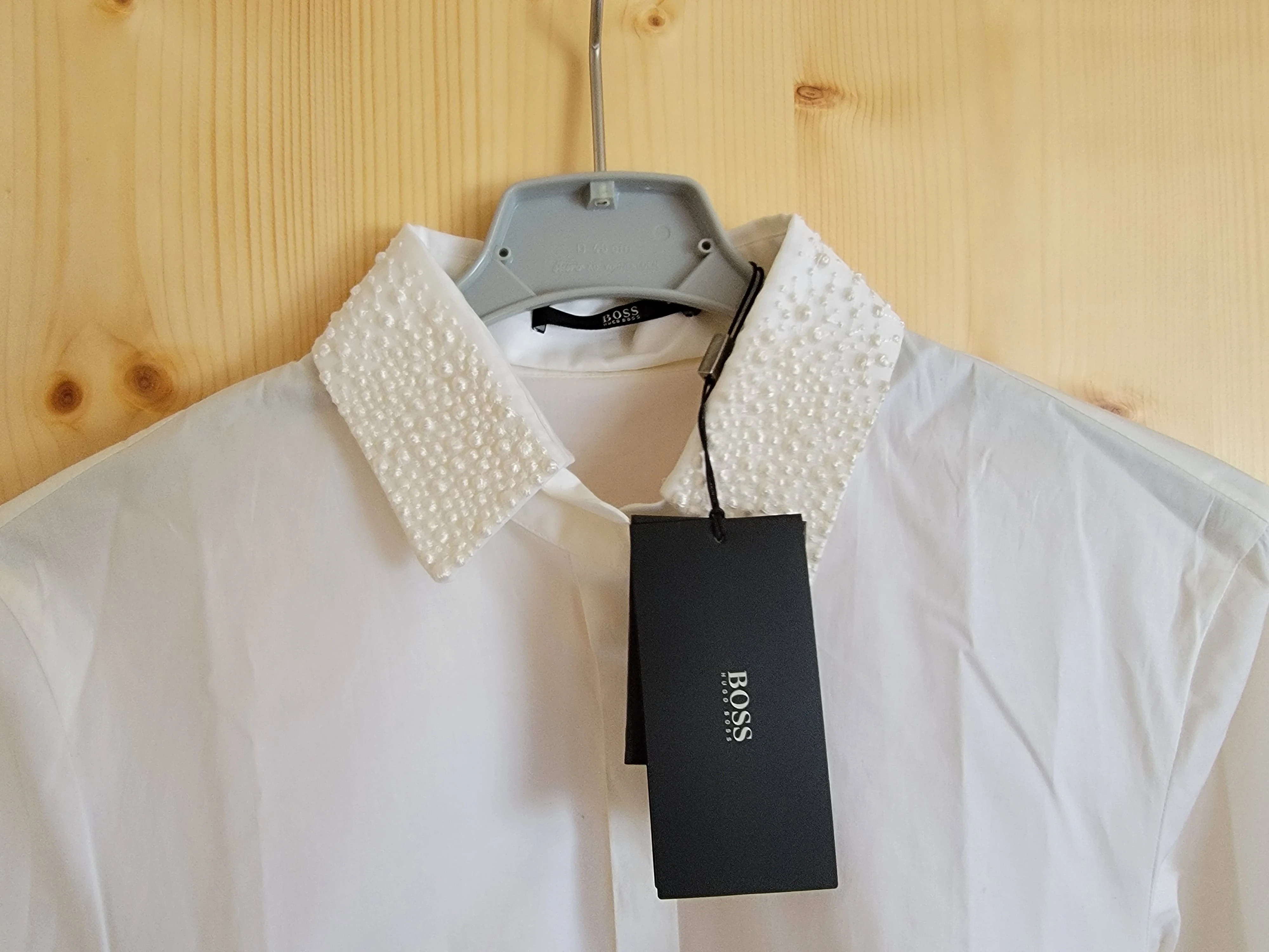 Hugo Boss Bluse mit Kragen-Stickerei | LOOP-Marktplatz