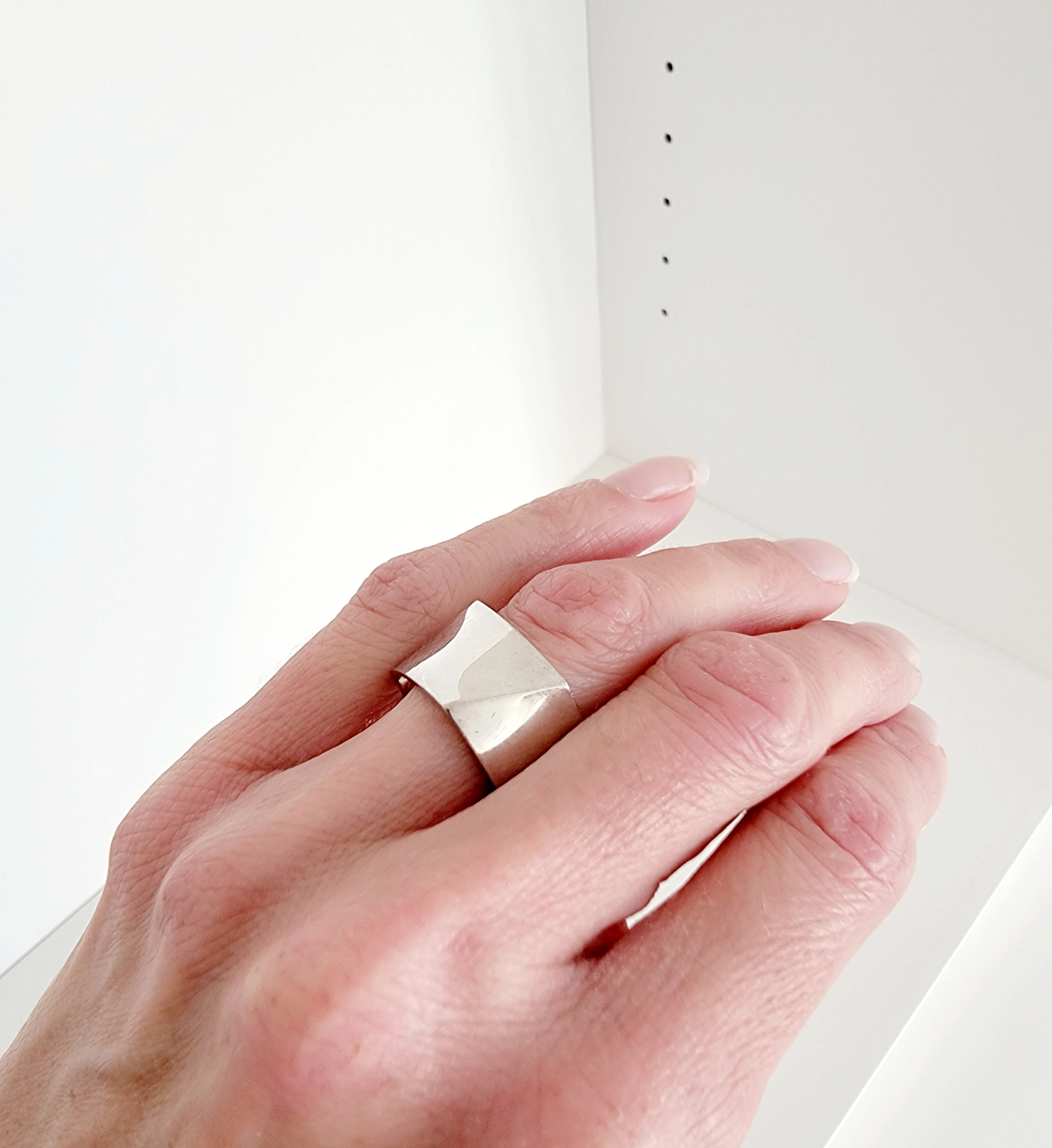 Tiffany & Co. Frank Gerhy "Torque" Ring | LOOP-Marktplatz