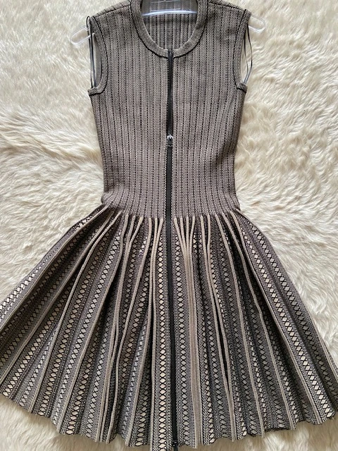 Alaia Mini Kleid | LOOP-Marktplatz