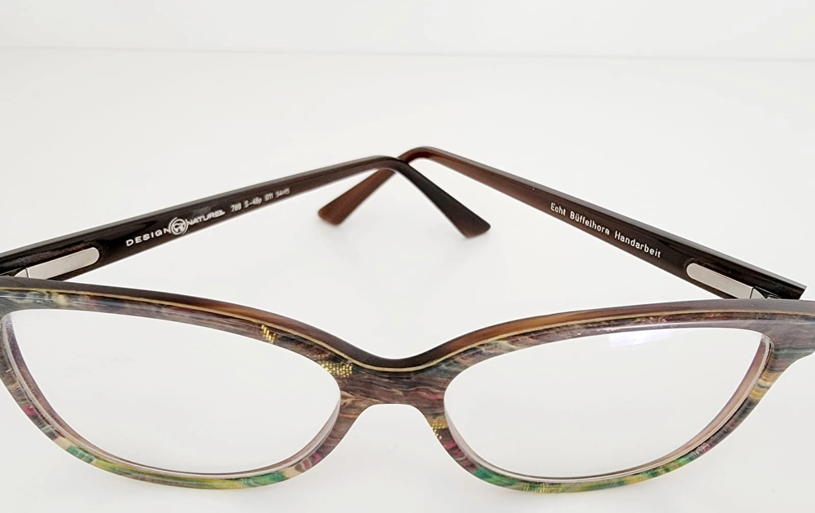 Design Naturelle Büffelhorn Brille | LOOP Marketplace