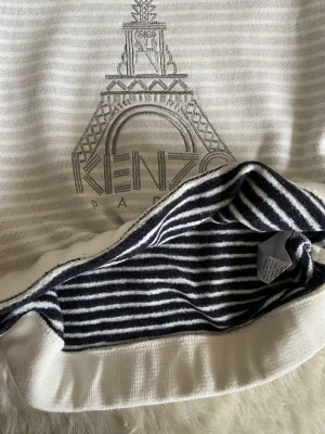 Kenzo Eiffel Tower Sweater | LOOP-Marktplatz