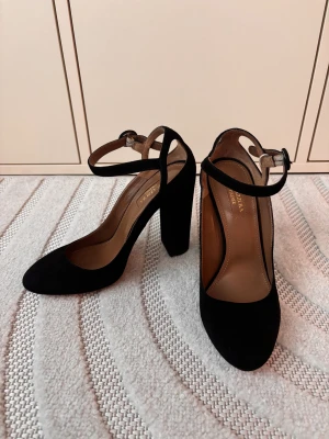 New Aquazzura Black Suede Pumps | LOOP Marketplace