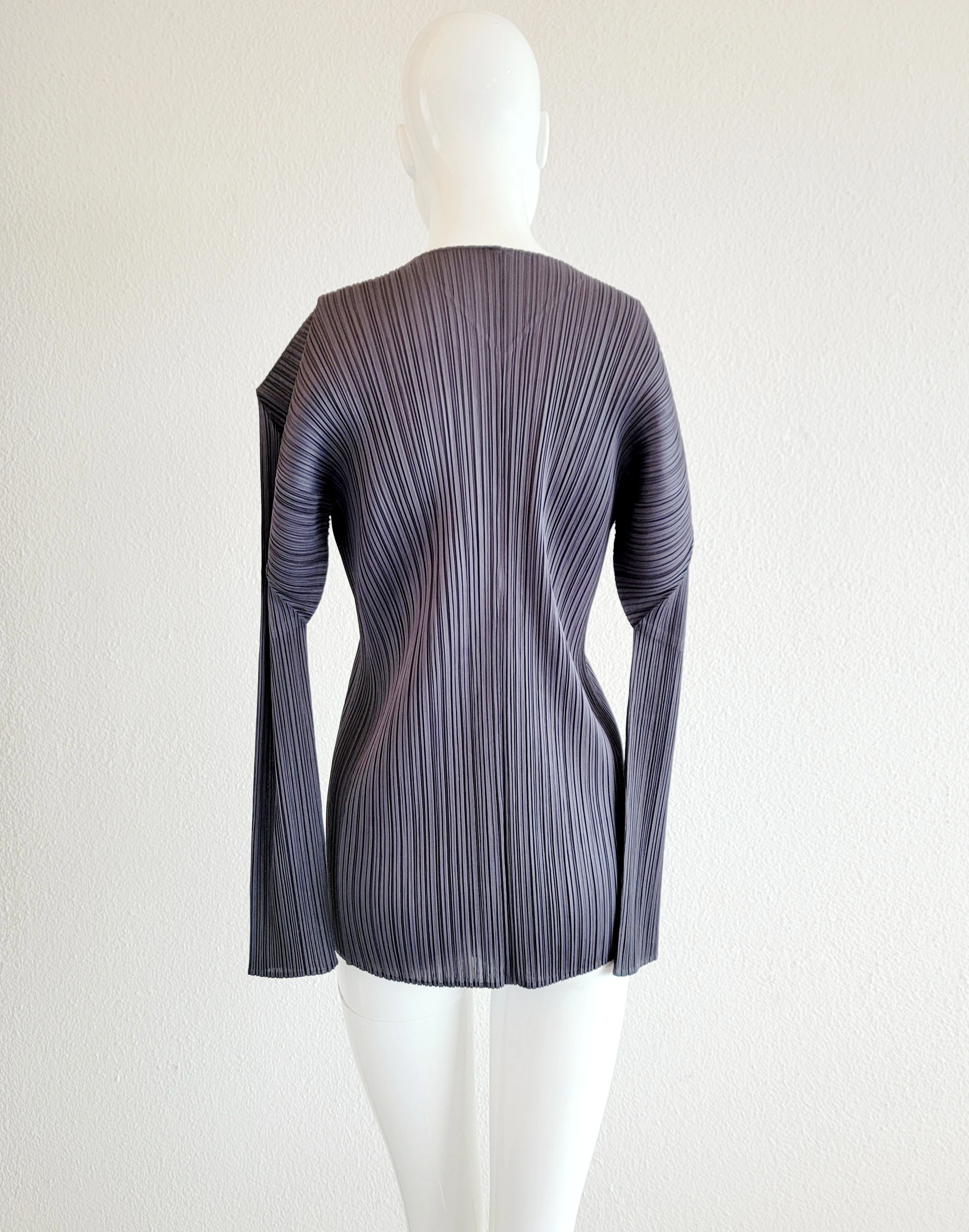 Pleats Please Issey Miyake Cardigan | LOOP-Marktplatz