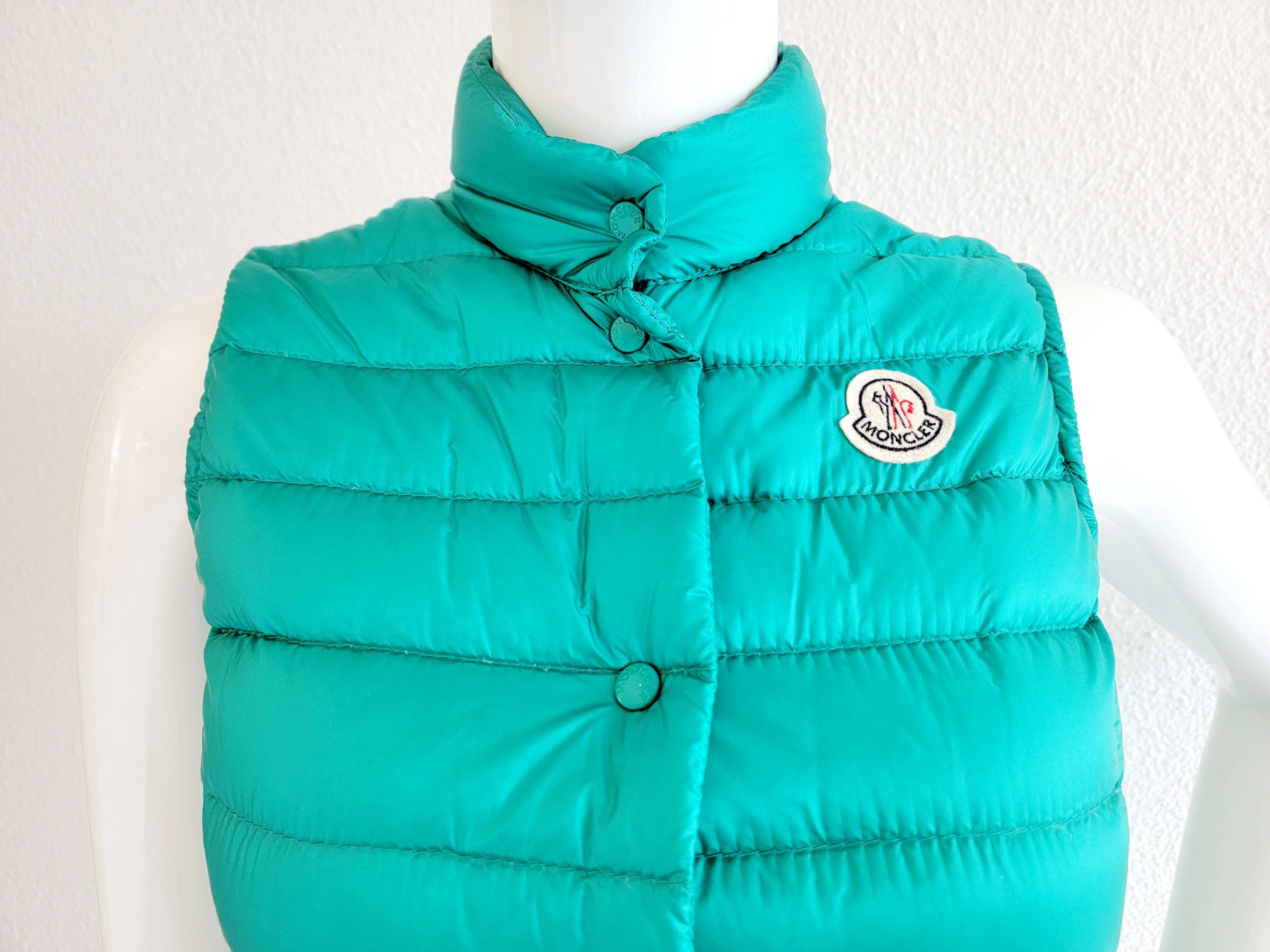 Grünes Moncler Gilet | LOOP-Marktplatz