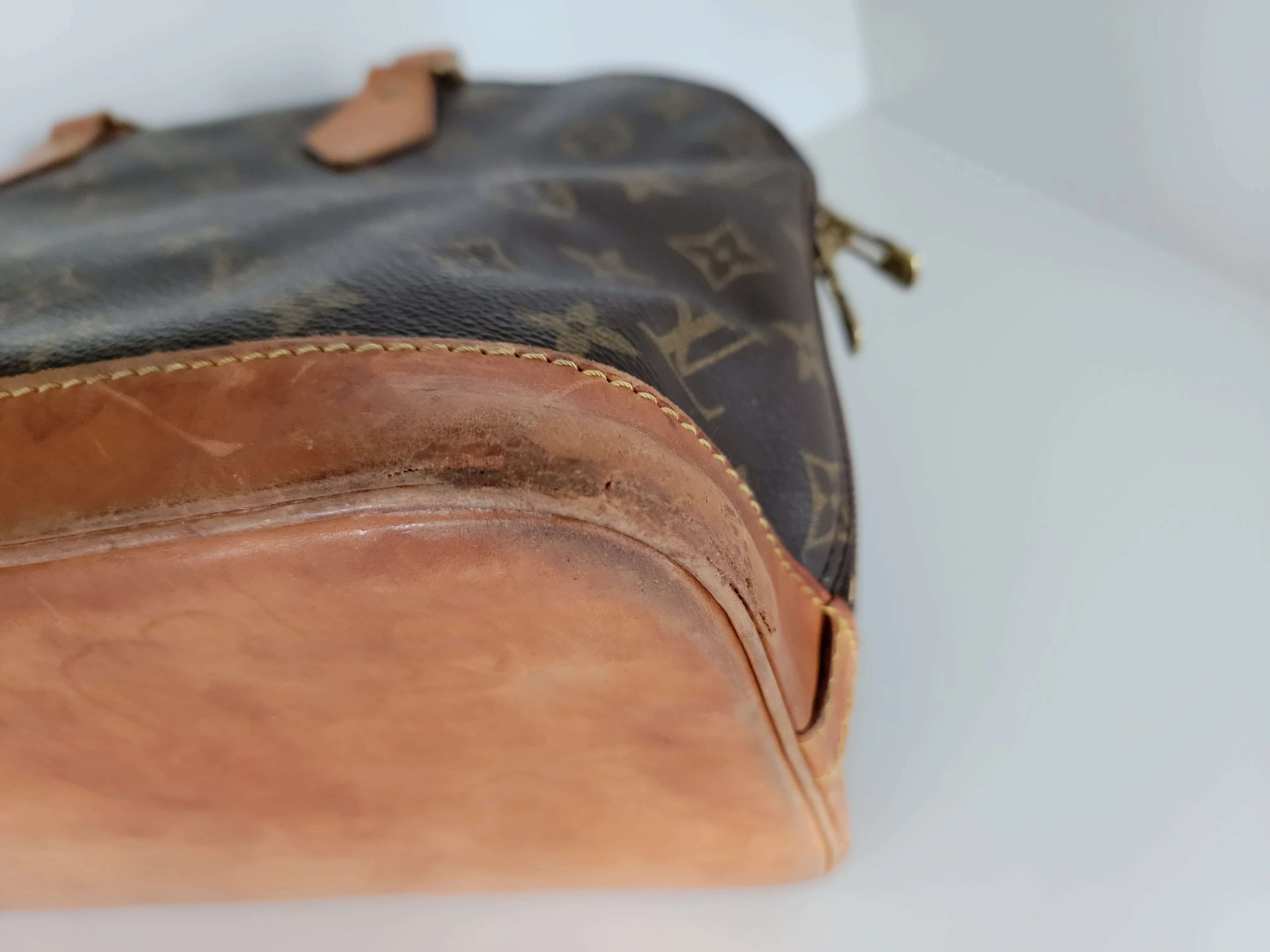 Louis Vuitton Alma | LOOP Marketplace