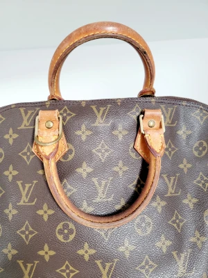 Louis Vuitton Alma | LOOP Marketplace