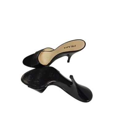 Prada Patent leather Sliders | LOOP-Marktplatz