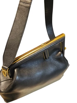 Fendi First Handbag | LOOP-Marktplatz