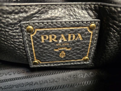 Prada leather Bag | LOOP-Marktplatz