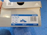 Neue Adidas Sneakers