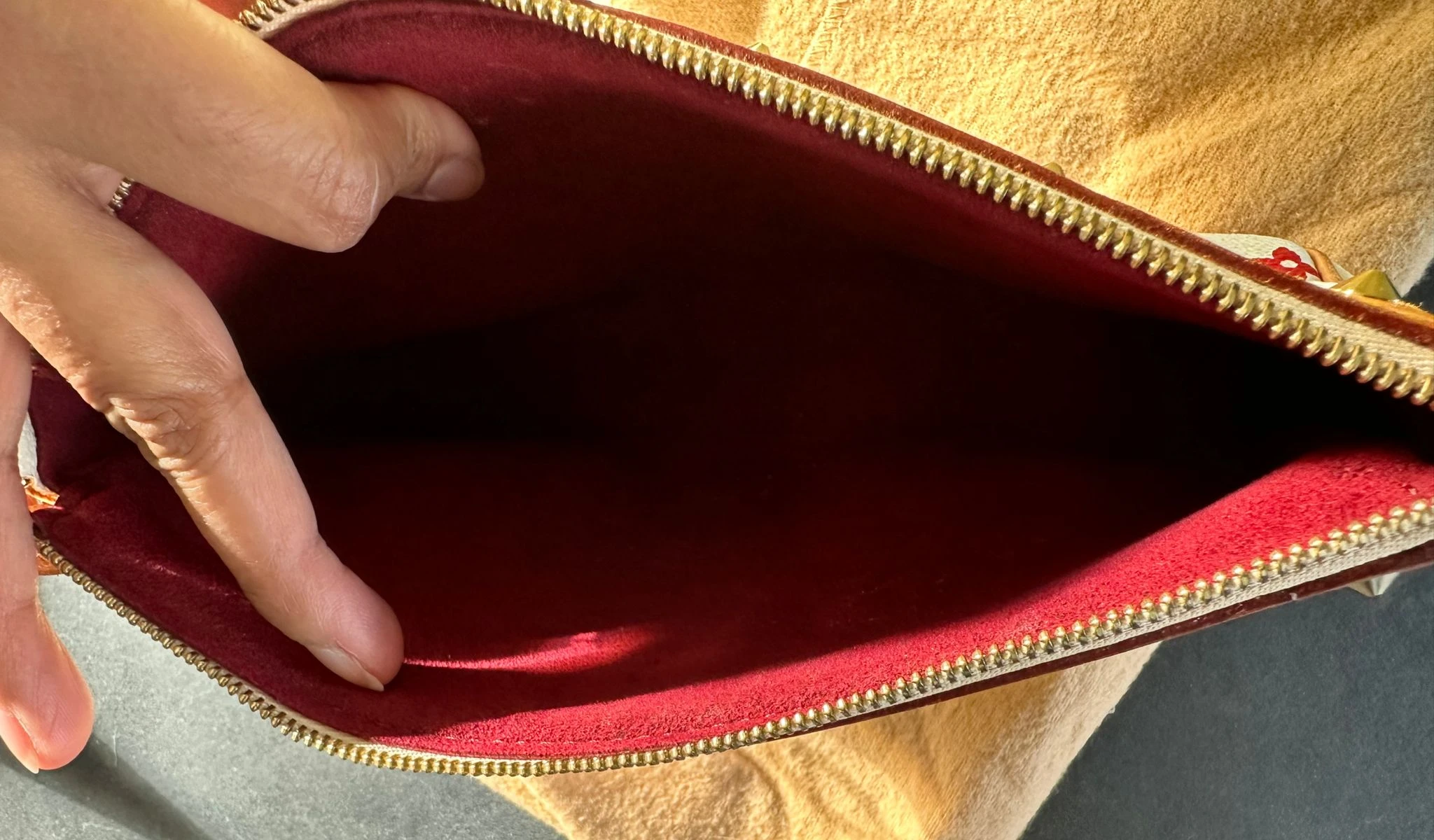 Louis Vuitton/ Takashi Murakami Pochette | LOOP-Marktplatz