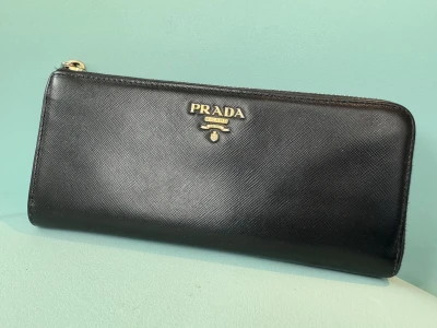 Prada Portemonnaie | LOOP-Marktplatz