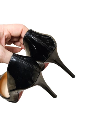Christian Louboutin Pumps | LOOP-Marktplatz