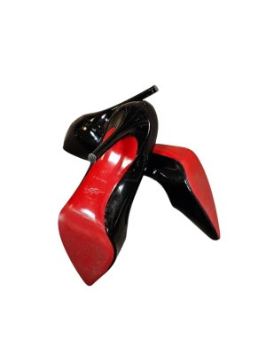 Christian Louboutin Pumps | LOOP-Marktplatz