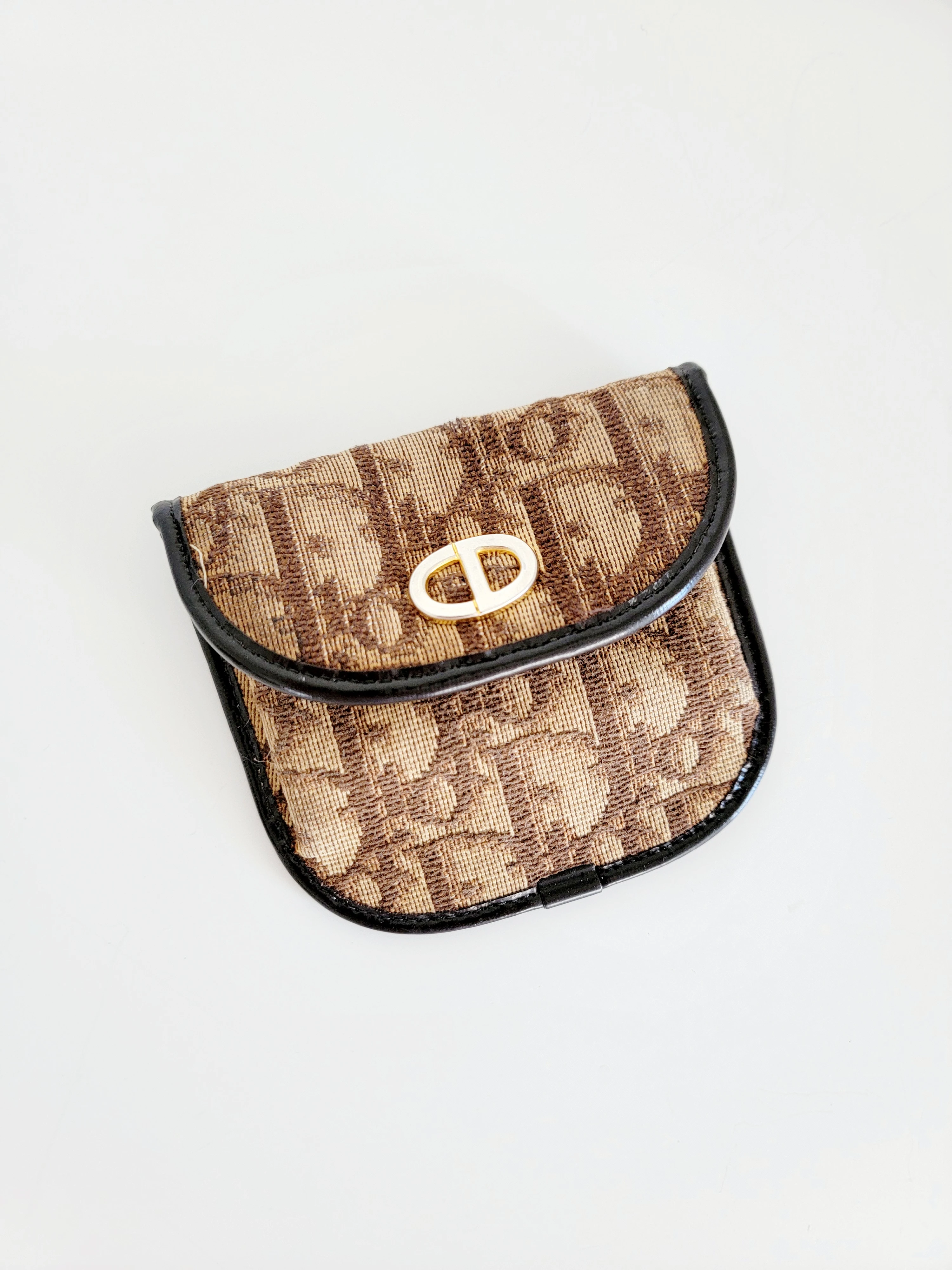 Kleines Vintage Dior Portemonnaie | LOOP Marketplace