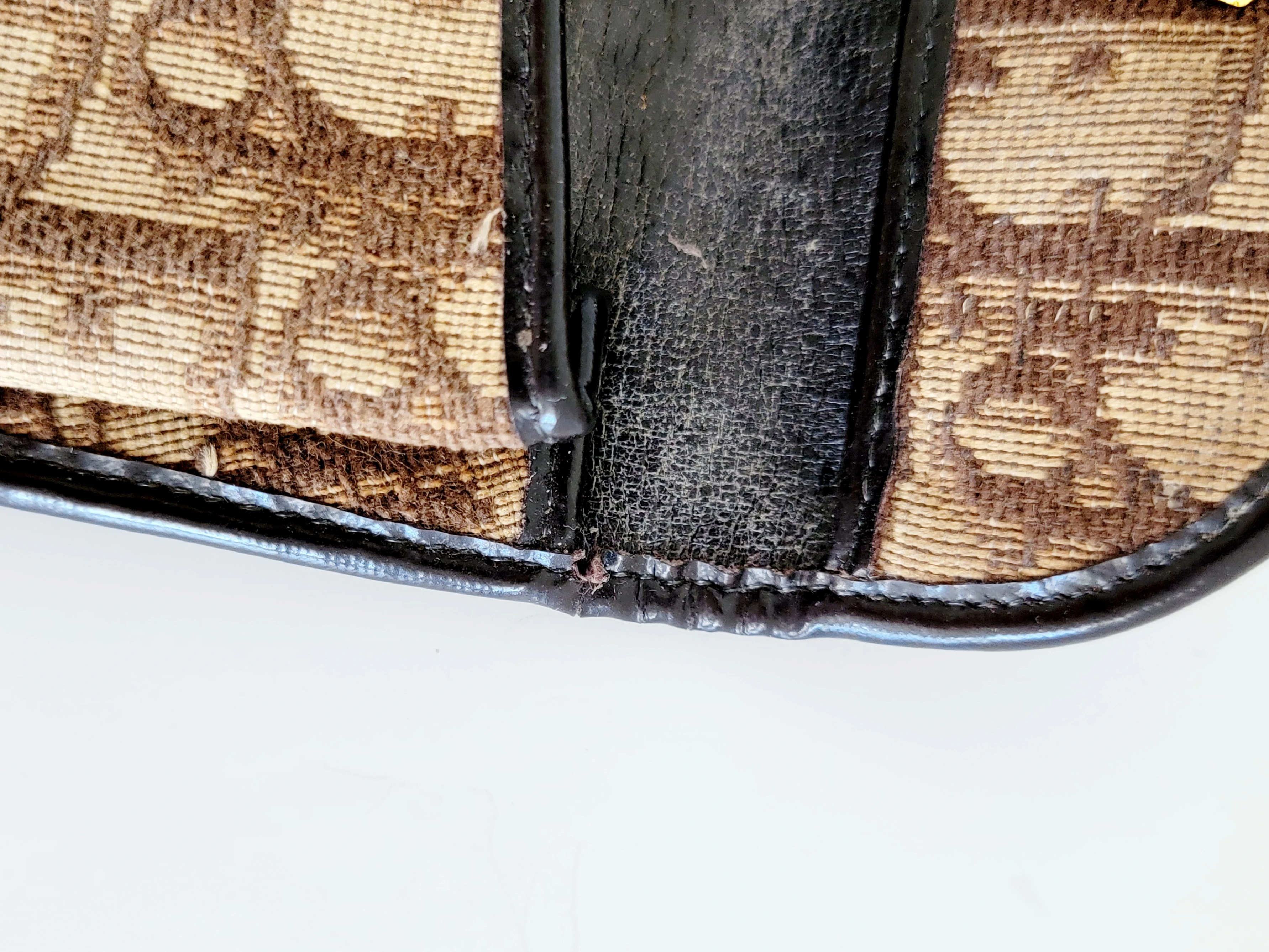 Kleines Vintage Dior Portemonnaie | LOOP Marketplace